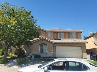 12292 Freeport Dr, Victorville, CA 92392