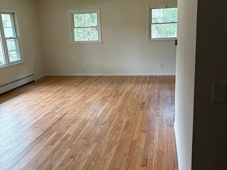 1502 Steensland Dr — Photo 7