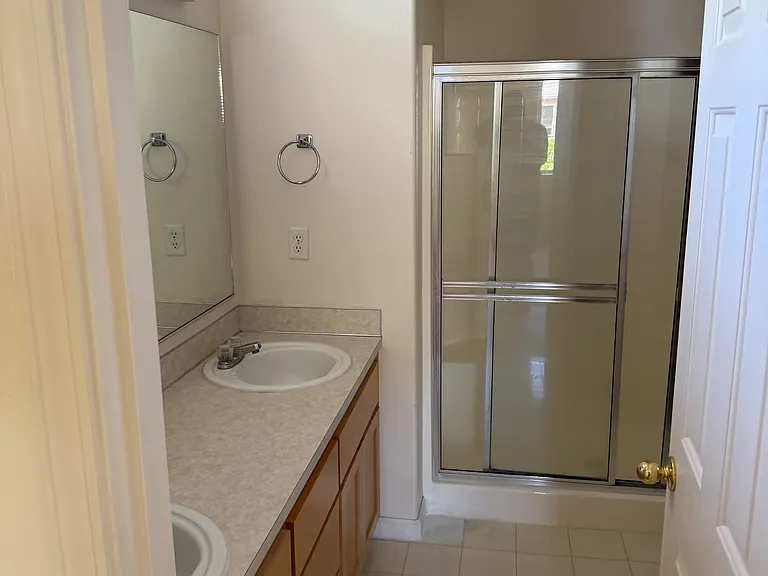 1215 Rupp St — Photo 6