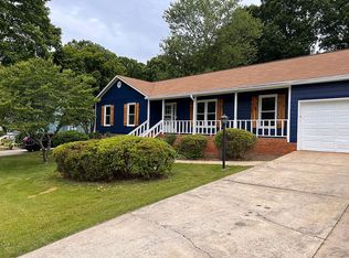 112 Squire Ct, Statesville, NC 28625