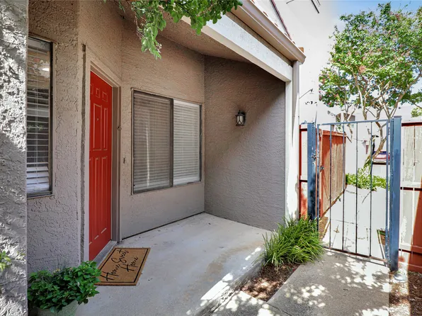 4242 N Capistrano Dr APT 138, Dallas, TX 75287