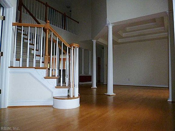 3rd image of 213 Keswick Pl