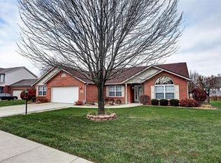 2383 Appleblossom Dr, Miamisburg, OH 45342