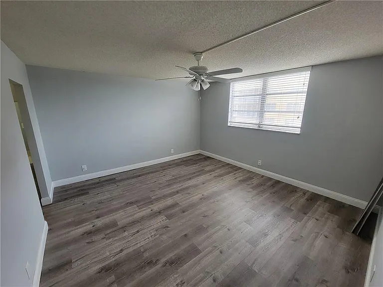 404 NW 68th Ave #316 — Photo 6