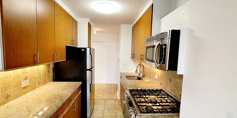 Rented by Corcoran | media 7