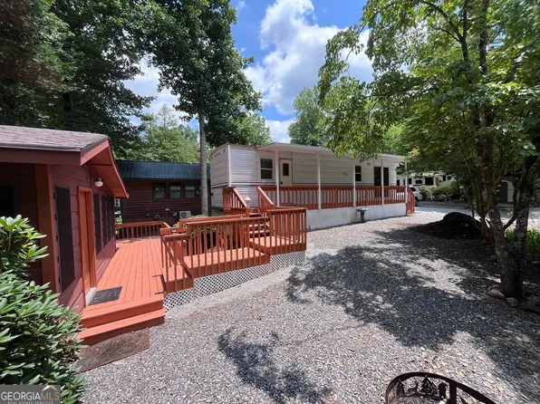 86 Campfire Dr, Cleveland, GA 30528