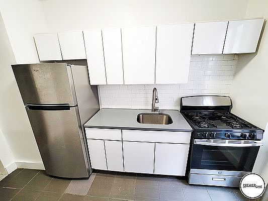 3rd image of 3138 Bailey Ave APT 4E