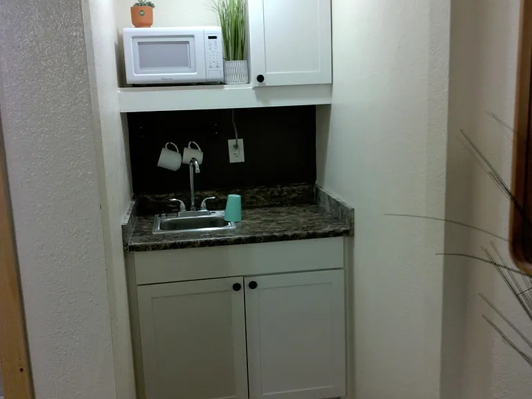 593 E White Mountain Blvd — Photo 9