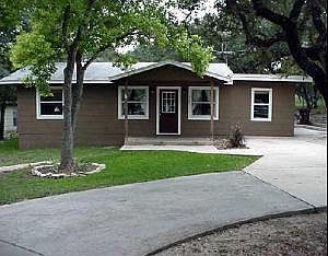 1st image of 745 Eastview Dr