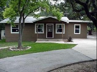 745 Eastview Dr, Canyon Lake, TX 78133