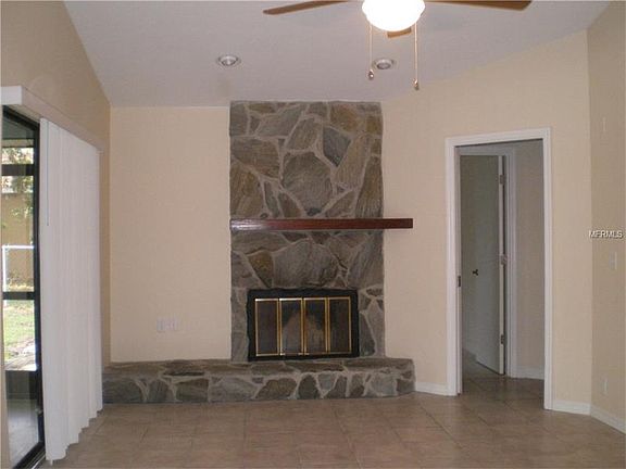 5th image of 3009 50th Avenue Dr E