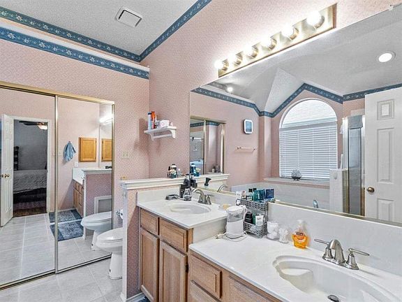 2nd image of 4437 Sierra Dr