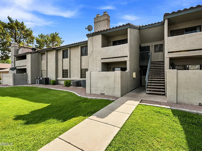 533 W Guadalupe Rd #1016 — Photo 2
