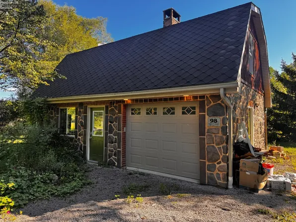 98 Berlin Rd, Berlin Heights, OH 44814