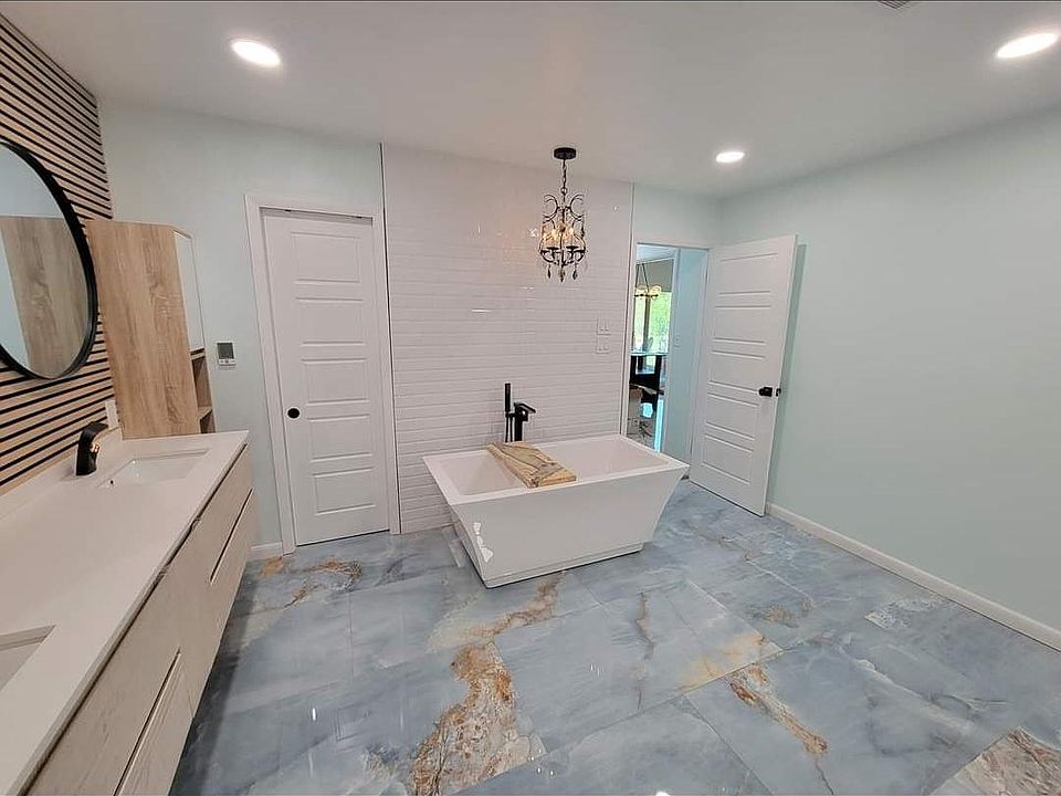 1st image of 3309 Norcrest Dr