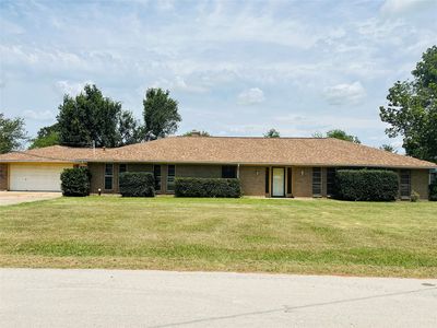 1084 Oak Ridge Dr, Terrell, TX, 75160