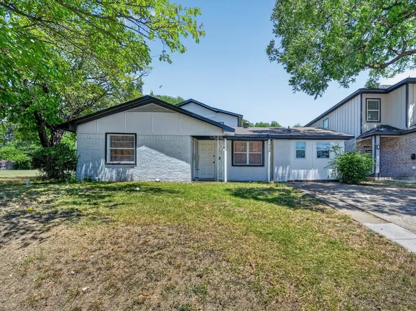 1938 El Paso St, Grand Prairie, TX 75051