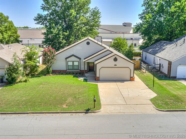 7312 E 89th Pl, Tulsa, OK 74133