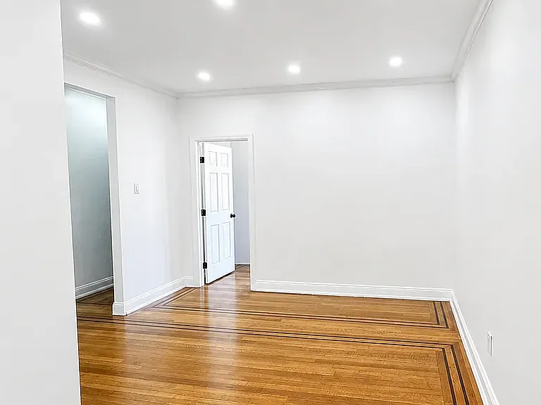 25-43 45th St #1F — Photo 7
