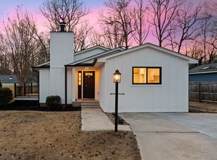 1005 Summit Dr, Greenville, SC 29609