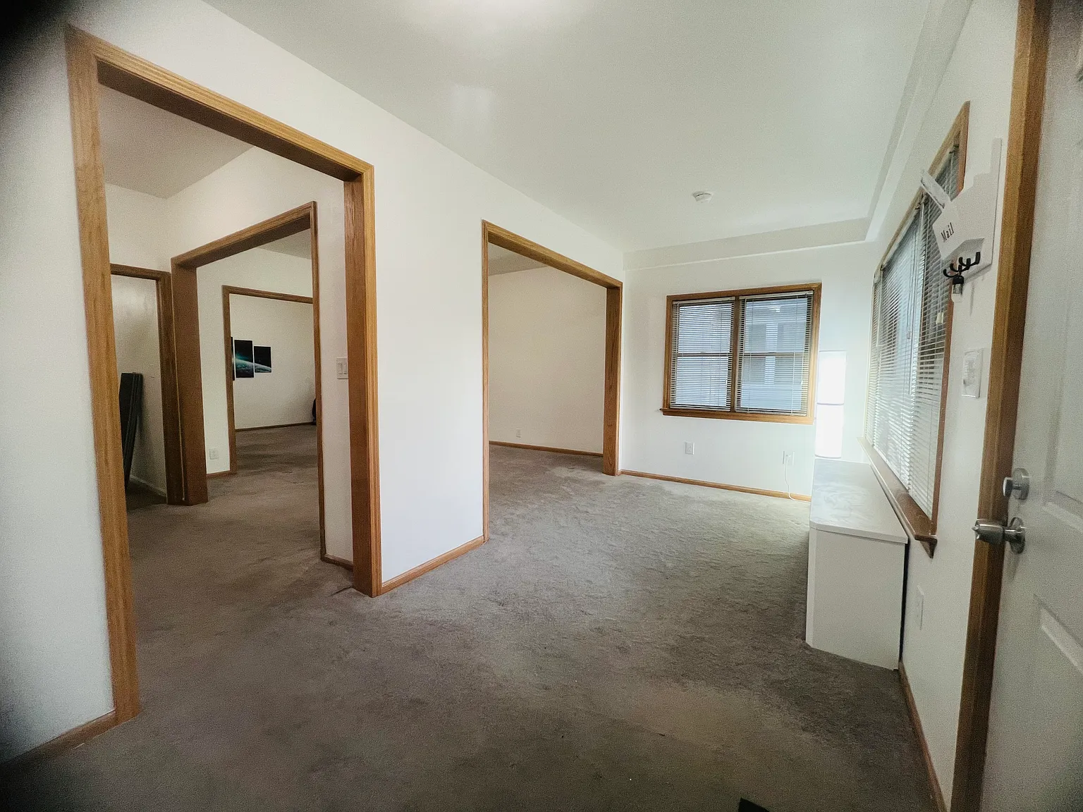 3 bed, 1.5 bath, 1220 sqft, $2,400 — Photo 4
