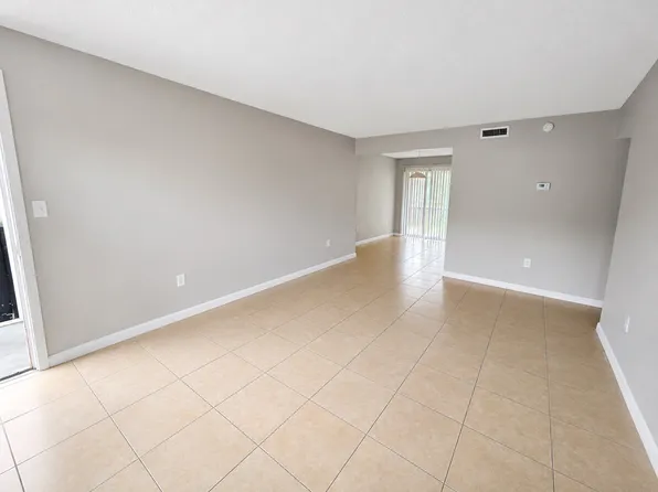 2779 L B McLeod Rd APT B, Orlando, FL 32805