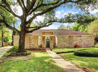 11807 Spruce Hill Dr, Houston, TX 77077