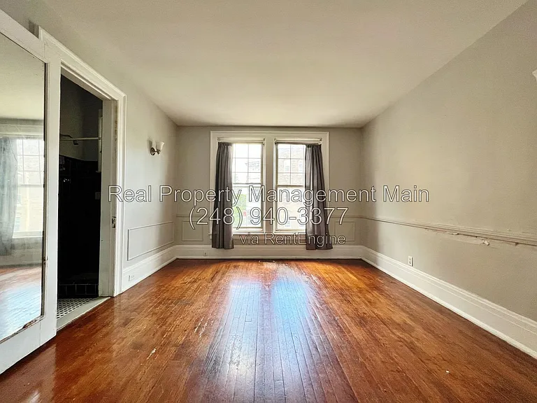 715 Parker St #8 — Photo 2