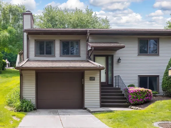 625 Montroyale Dr, Erie, PA 16504