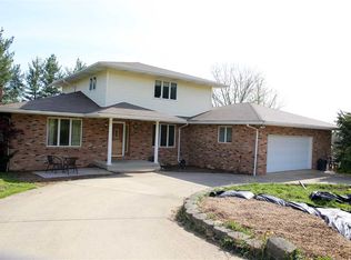 310 E Clover Ln, Bloomington, IN 47408