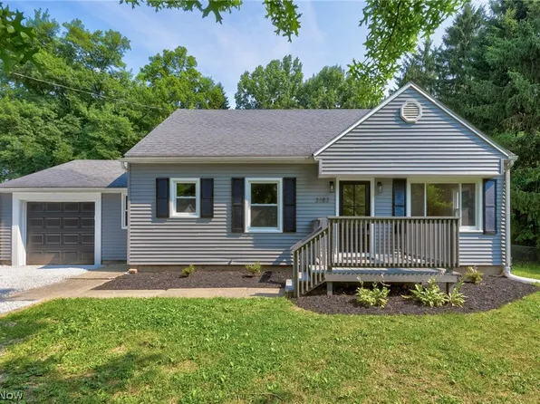 3183 Trotter Rd, Barberton, OH 44203