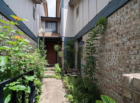 3rd image of 1092 Verbena Dr