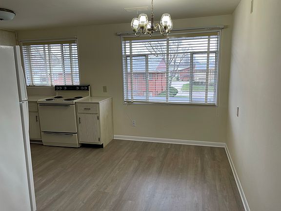 4th image of 4233 Pennlyn Ave #4