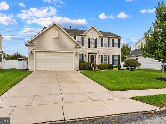 2nd image of 157 Ascot Dr