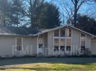 11704 Foxford Dr, Knoxville, TN 37934