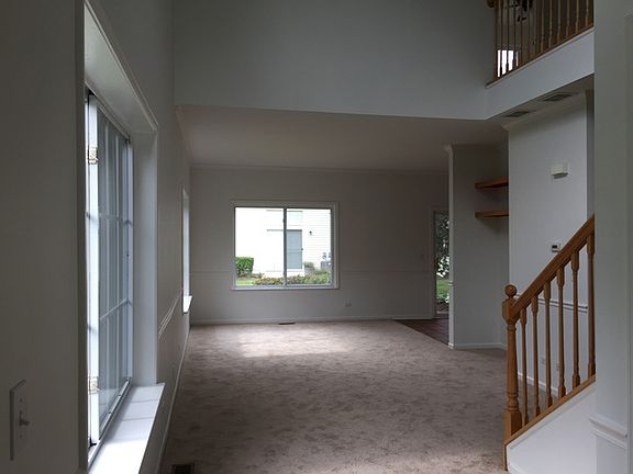 2nd image of 323 Abington Woods Dr