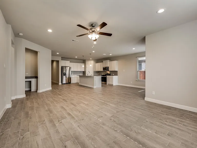 14425 Bootes Dr — Photo 4