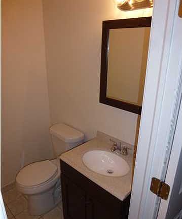 4th image of 226 Granite Ave #A