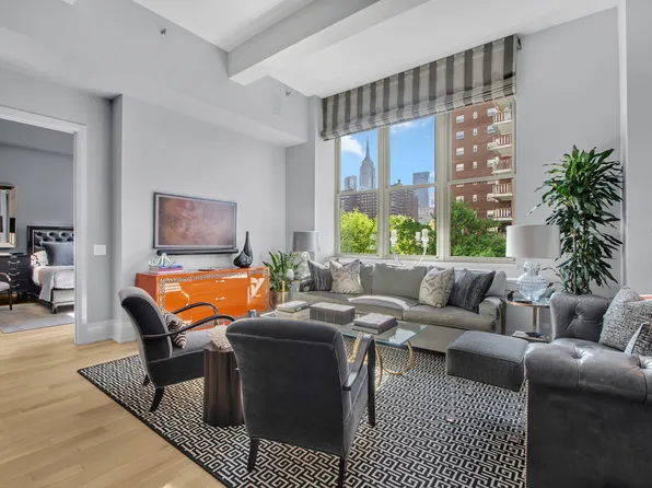 263 9th Avenue 4A image 1 of 11
