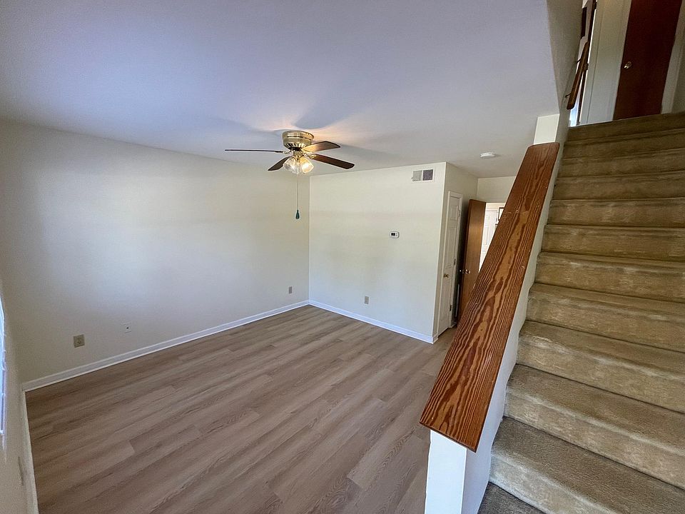 1st image of 121 Bonner Ave APT 9