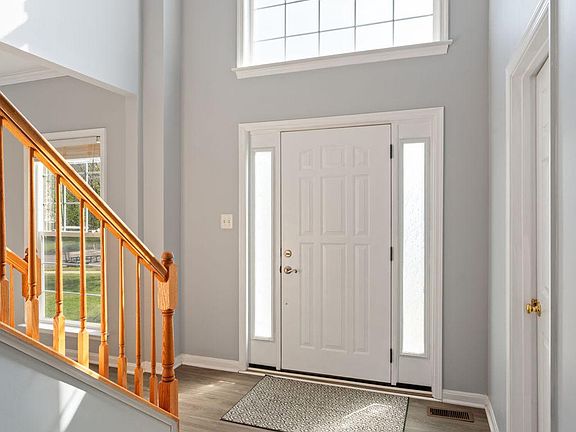2nd image of 10820 Lord Chancellor Ln