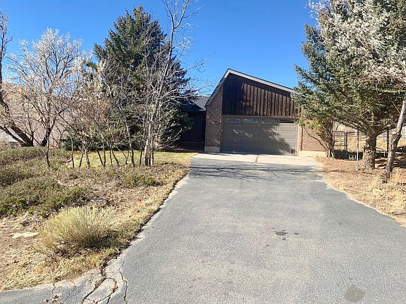 2nd image of 607 Granite Dr