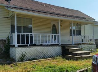 47 Central St, London, AR 72847