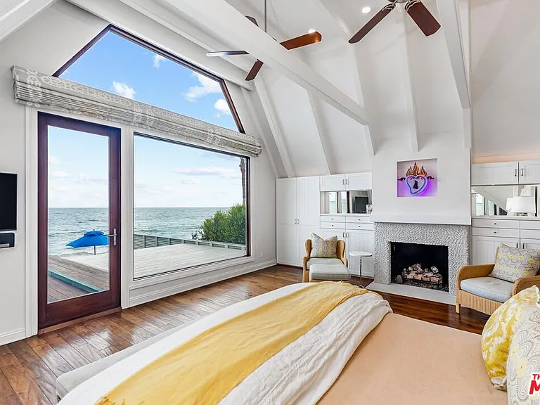 23416 Malibu Colony Rd — Photo 15