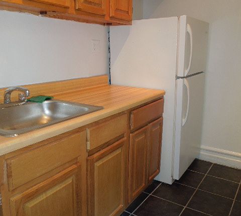 2nd image of 540 Saint Johns Pl APT 1A