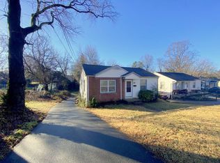 1638 Radcliff St, Winston Salem, NC 27107