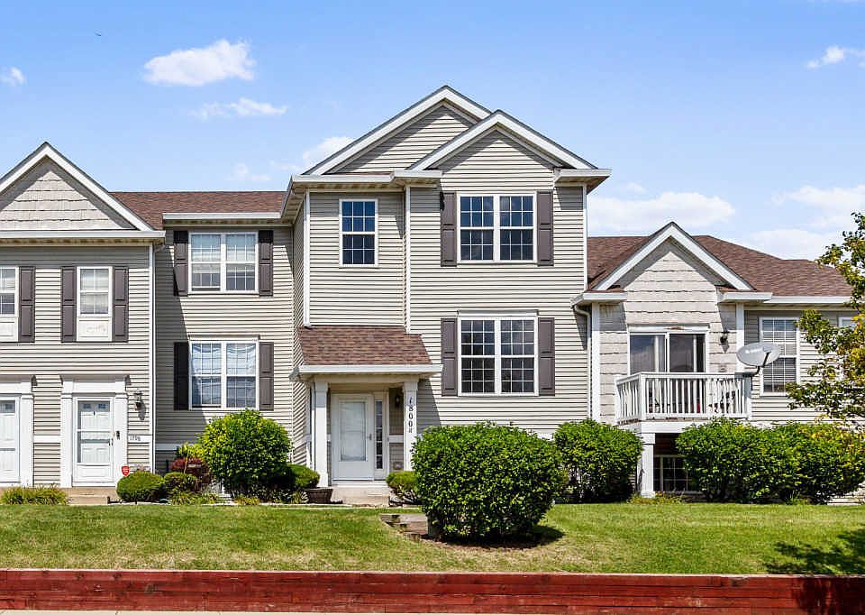 1st image of 1800 Fieldstone Dr N