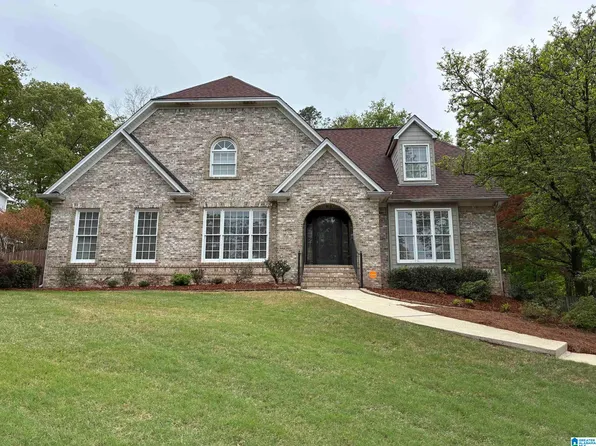 1708 Russet Woods Ln, Birmingham, AL 35244