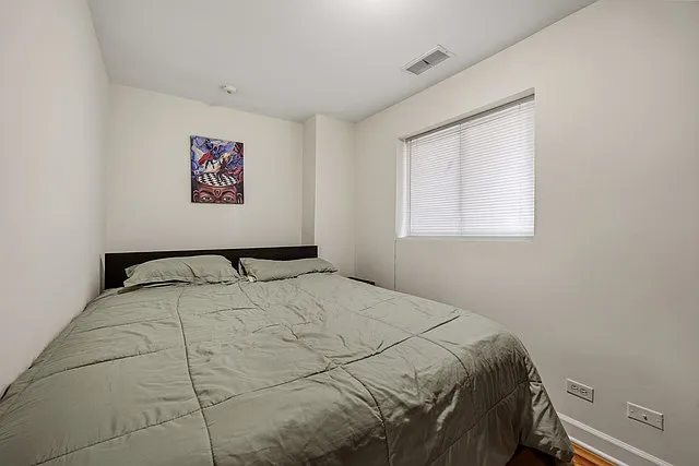 1851 W Chicago Ave #2F — Photo 9