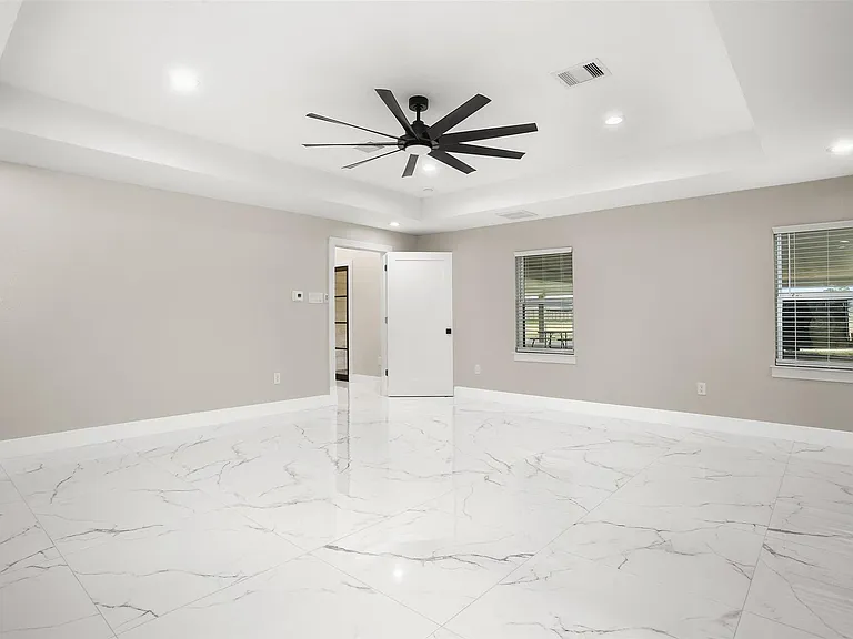 4002 Dixie Farm Rd — Photo 14